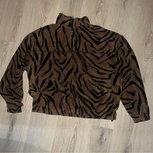 ASOS DESIGN Zebra Print Half-Zip Fleece Size L